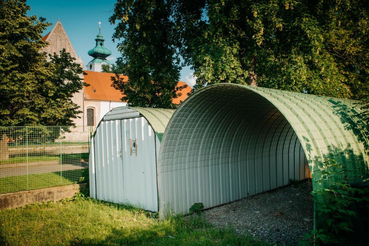 Hotel Klika Ceske Budejovice Esterno foto