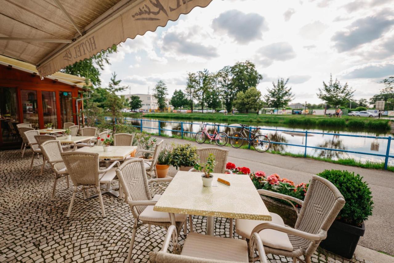 Hotel Klika Ceske Budejovice Esterno foto