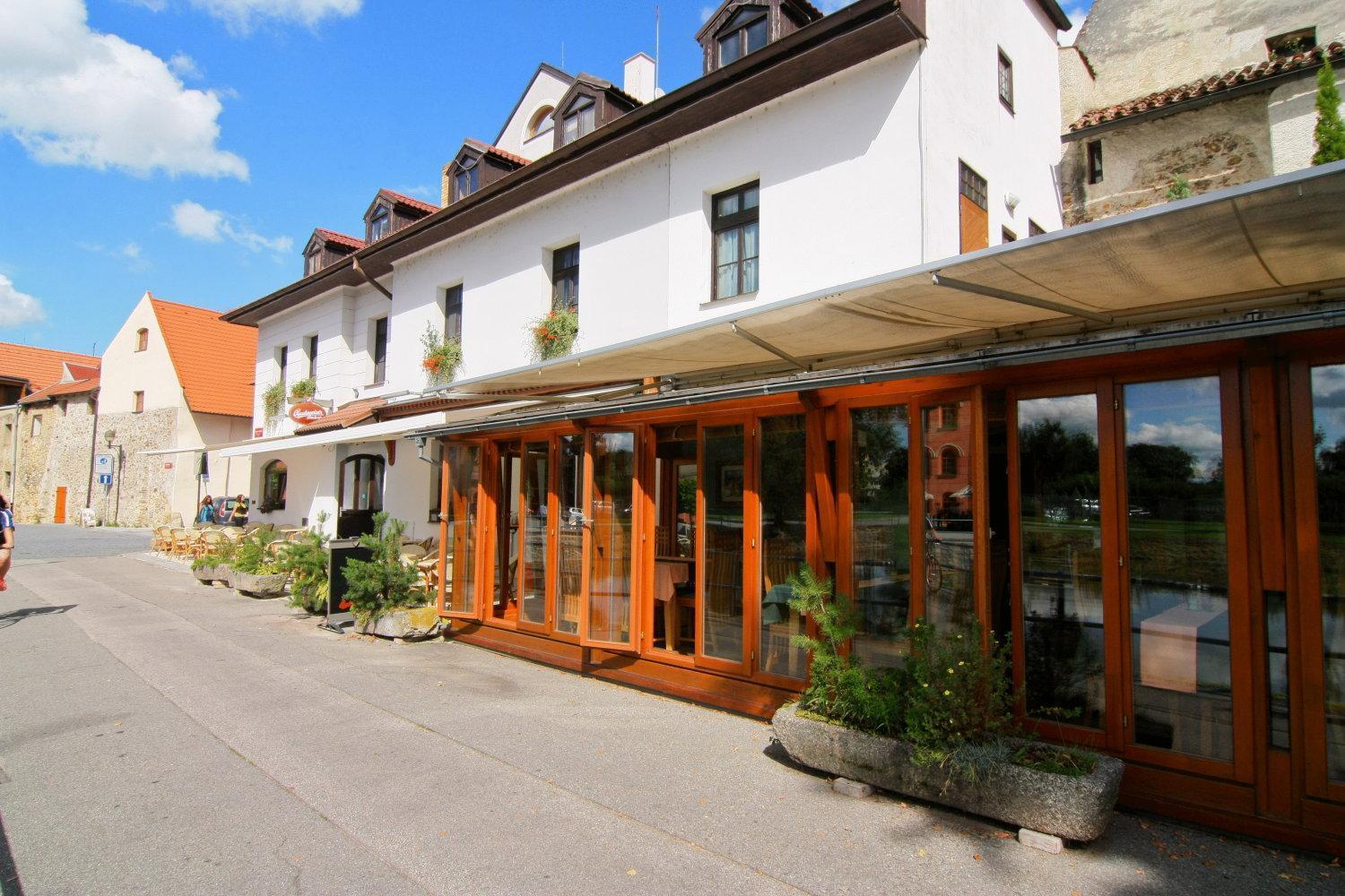 Hotel Klika Ceske Budejovice Esterno foto