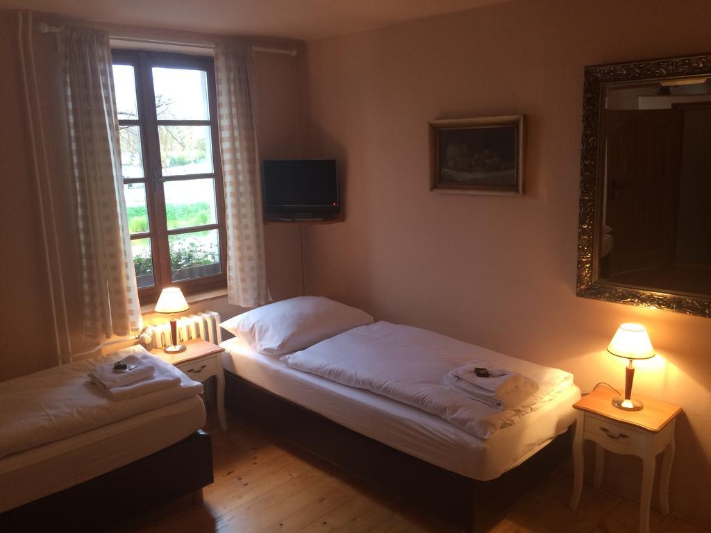 Hotel Klika Ceske Budejovice Esterno foto