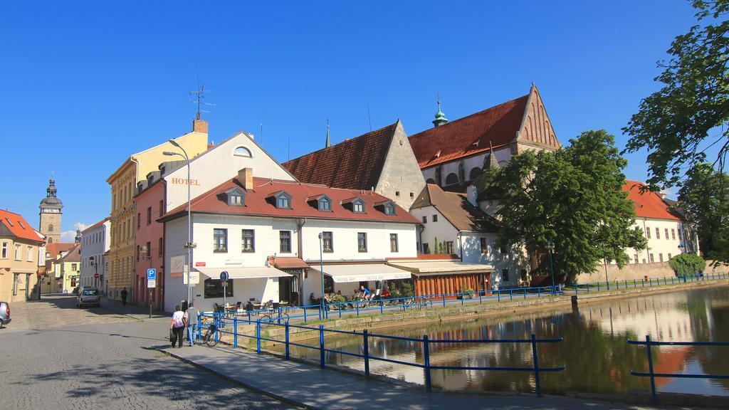 Hotel Klika Ceske Budejovice Esterno foto