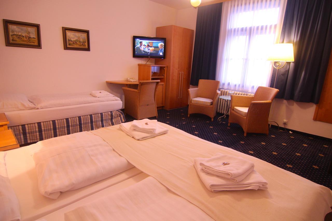 Hotel Klika Ceske Budejovice Esterno foto